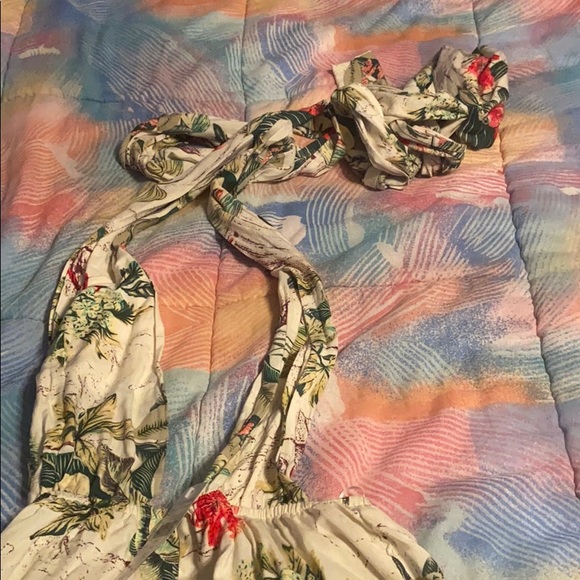 Fashion novas “Welcome to the jungle” romper - Picture 8 of 8